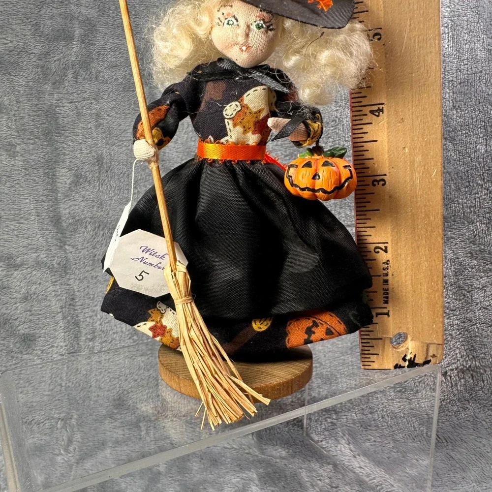 Handmade‎ Halloween Witch Doll on Wood Base Broom Pumpkin Signed Annette